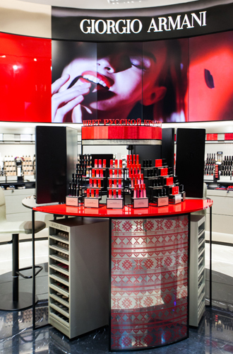 Первый в Европе: в Москве открылся парфюмерно-косметический бутик Giorgio Armani Beauty