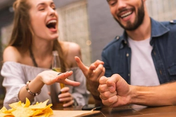 Эта статья остановит работу в вашем офисе! Инструкция, как выиграть в «Камень, ножницы, бумага»