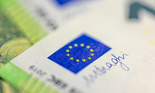 ЕС готовит новые визовые правила для россиян: когда ждать изменения и к чему они приведут
