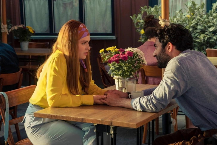Источник: Кадр из сериала «Макстон-холл»