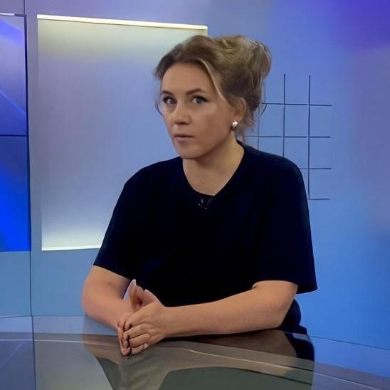 <p>Ева Самсонова</p>