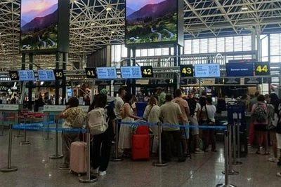 Аэропорт Сочи отменил рейсы в ОАЭ и Тель-Авив