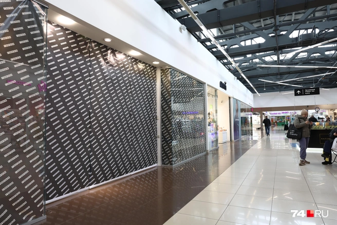 Магазин DNS проработал в «Горках» с осени 2014 года — от кризиса до кризиса | Источник: Наталья Лапцевич