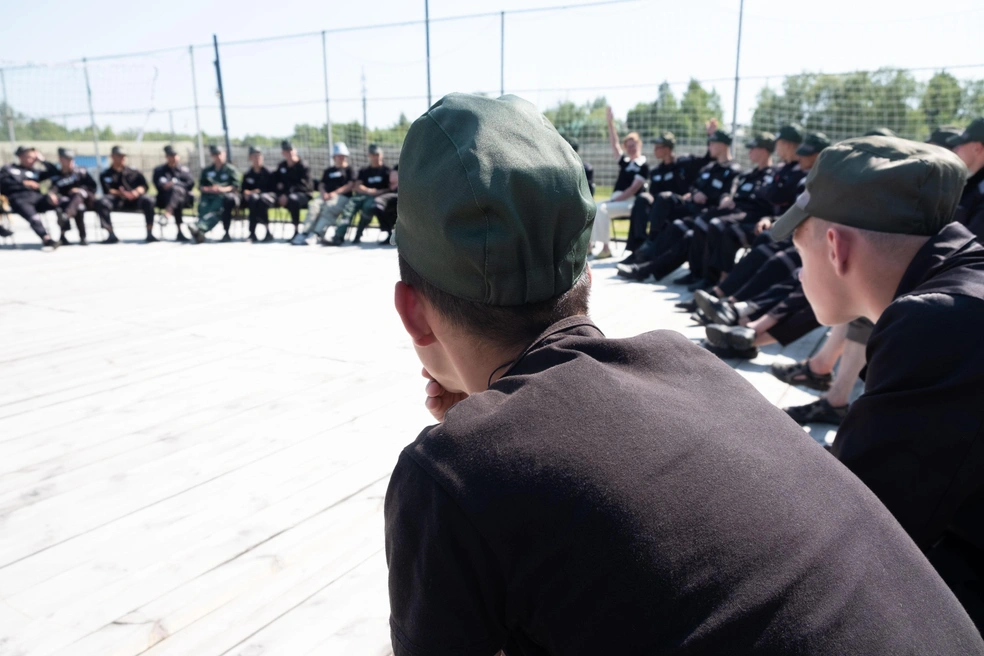 В процессах участвовали не все, некоторые наблюдали со стороны | Источник: Илья Келарев
