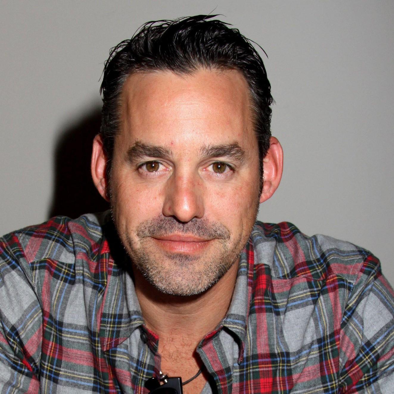 Звезда сериала «Баффи — истребительница вампиров» Николас Брендон умер в возрасте 54 лет