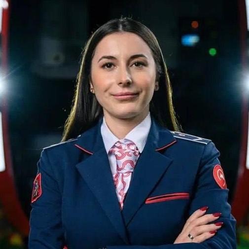<p>Марина Белоусова</p>
