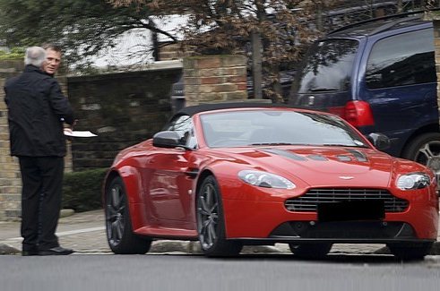 Дэниел Крейг получил Aston Martin в подарок