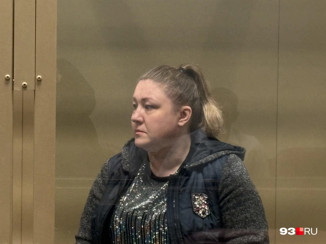 Елена Белашова в зале суда | Источник: Екатерина Подымова / 93.RU