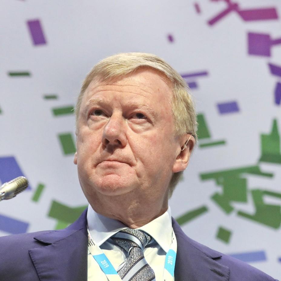 Суд арестовал счета бывшего чиновника Анатолия Чубайса почти на 12 миллиардов рублей