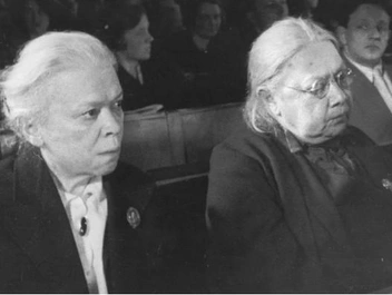 Мария Ульянова и Надежда Крупская  | Источник: Biographe.ru