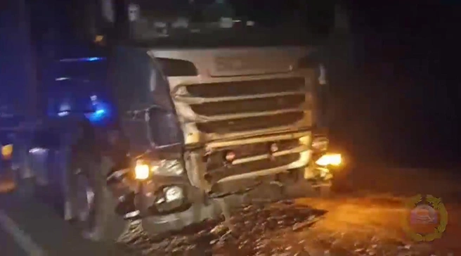 Scania получила относительно незначительные повреждения | Источник: Госавтоинспекция Волгоградской области / T.me