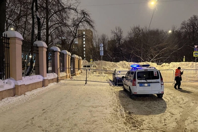 Полиция охраняет «Миусскую дюну» при разборе коммунальщиками