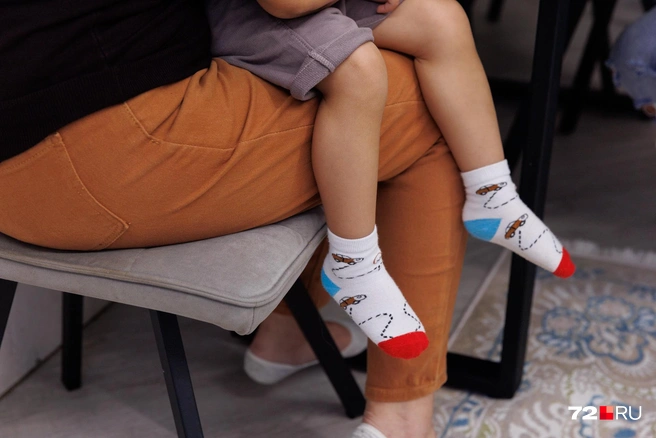 При этой болезни начинают слабеть мышцы. В первую очередь это отражается на ногах | Источник: Ирина Шарова / 72.RU