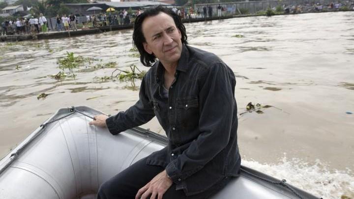 Ник Кейдж в роли киллера Джо | Источник: Кадр из фильма «Опасный Бангкок»