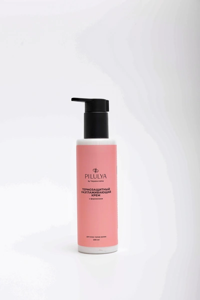 Термозащитный разглаживающий крем с феромонами PilulyaТермозащитный разглаживающий крем с феромонами сочетает в себе термозащитные, разглаживающие, восстанавливающие и увлажняющие свойства. Средство снижает пушистость, предотвращает электризацию, разглаживает поврежденную структуру волос, обеспечивает защиту от воздействия высоких температур, сокращает ломкость и устраняет секущиеся кончики. 