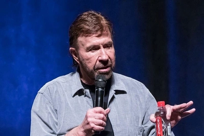 Чак Норрис: две остановки сердца до смерти