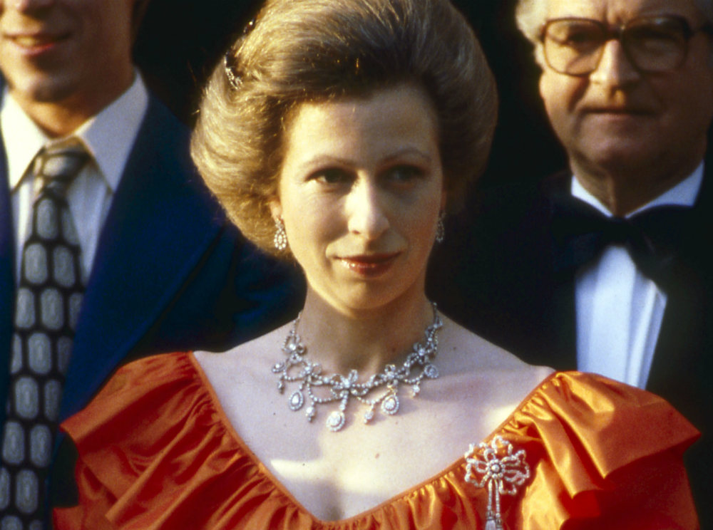 Принцесса Анна во время визита в Париж, 6 июля 1980 | marieclaire.ru