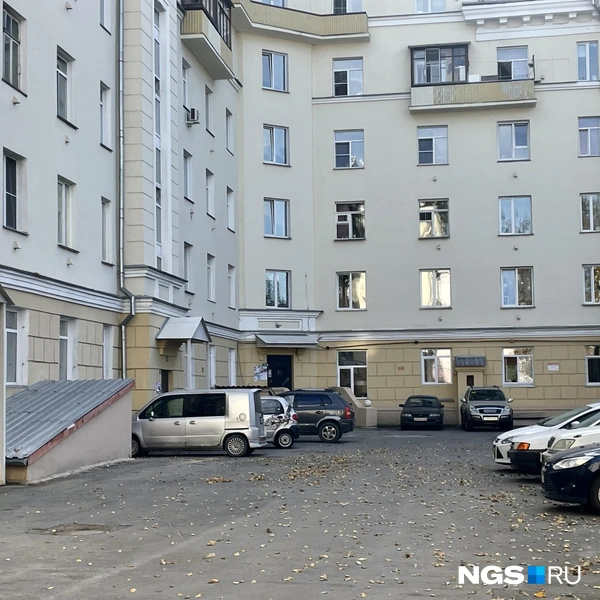 Чистый ухоженный двор | Источник: Алёна Золотухина / NGS.RU