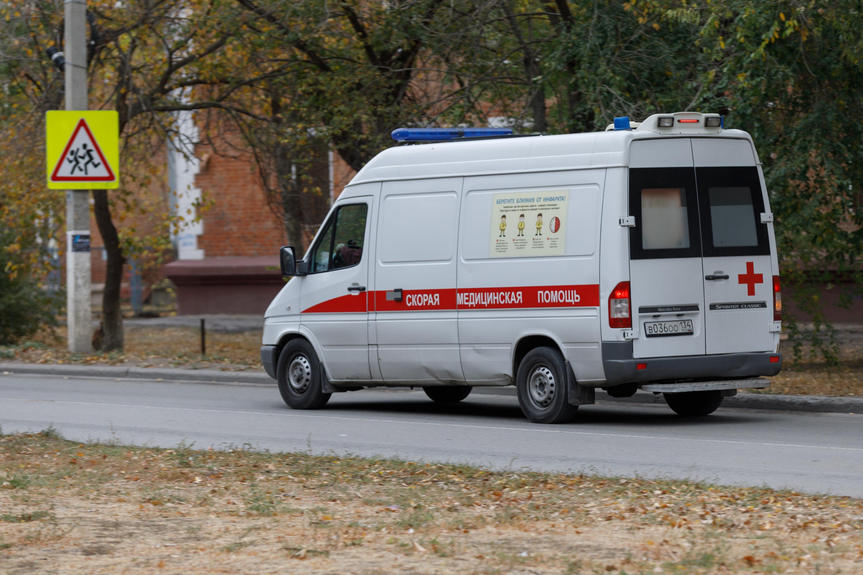 Жители многоквартирного дома Волгограда добились от медиков помощи опасной  женщине - 13 апреля 2024 - V1.ру