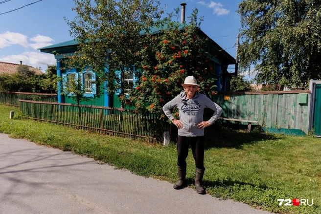 Рабочие места, которые можно создать благодаря развитию туризма на озере, спасут деревню от запустения, считает Николай Фомич  | Источник: Ирина Шарова / 72.RU 