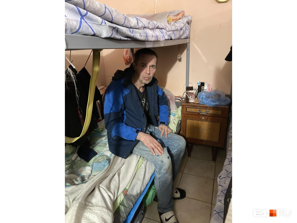 Сейчас Андрей работает на стройках разнорабочим, а когда-то был столяром высокого разряда | Источник: Елена Панкратьева / E1.RU