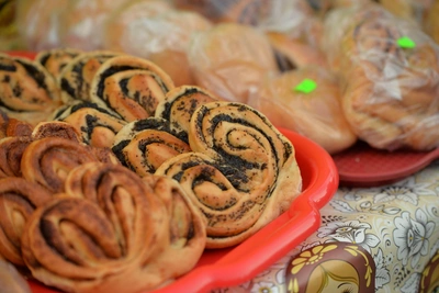 Цены на булочки в школах Ростовской области проверят после жалобы