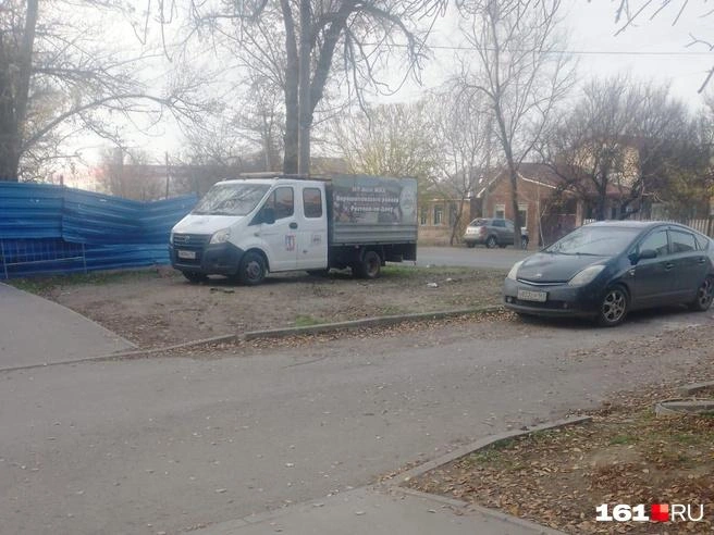 Наримановцы уверены: если имущество людей и срезанные батареи вывезли, значит сотрудникам ЖКХ кто-то дал на это разрешение | Источник: читатель 161.RU