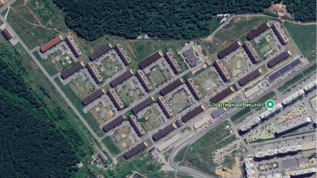«Залесье» в 2011-м и 2025-м | Источник: Google Earth