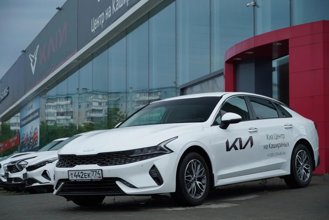 Дилер предлагает всю линейку «Киа»: Sportage, Sorento, Soul, Cerato, Ceed, Rio и другие&nbsp;— в наличии и под заказ | Источник: «КИА Центр на Кашириных»