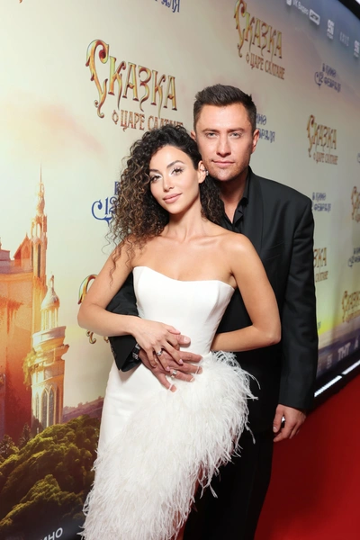 Павел Прилучный и Зепюр Брутян | www.starhit.ru