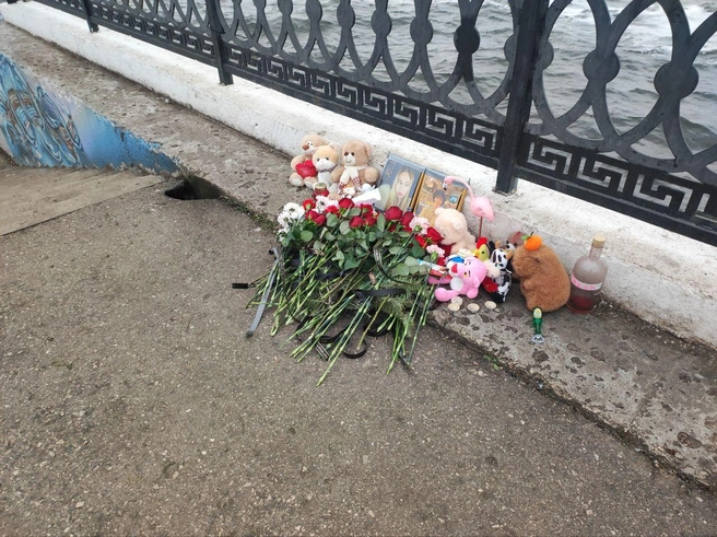 Здесь стоит и початая бутылка кагора | Источник: предоставлено местными жителями