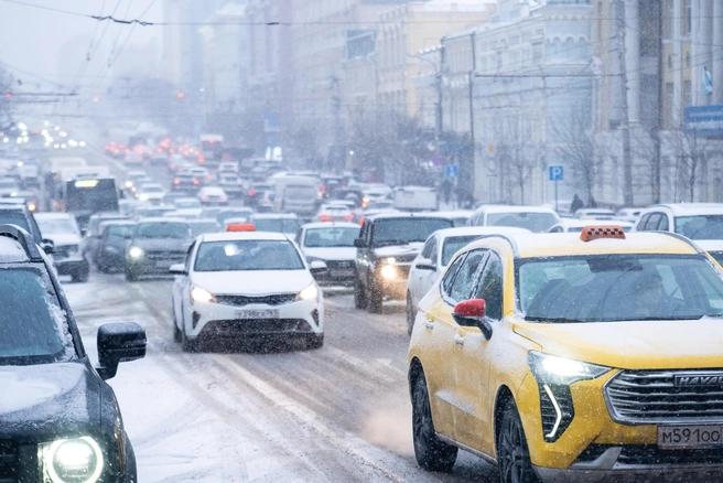 По словам авторы колонки, город похож на гудящий улей | Источник: Евгений Вдовин / 161.RU