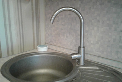 Многодетная семья в Кургане получила воду спустя два года