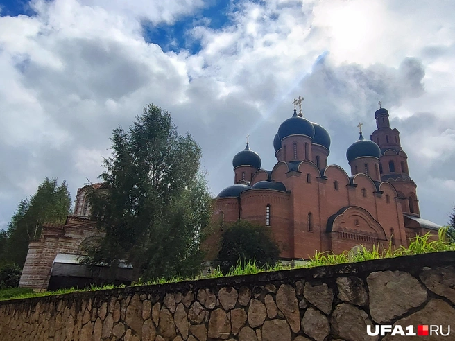 Храмовый комплекс выстроен в византийском стиле | Источник: Марина Каримова / UFA1.RU