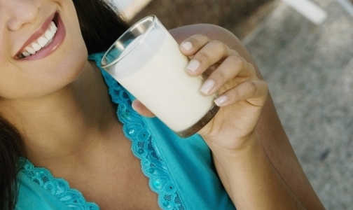 Ежедневный стакан молока обеспечит здоровую старость