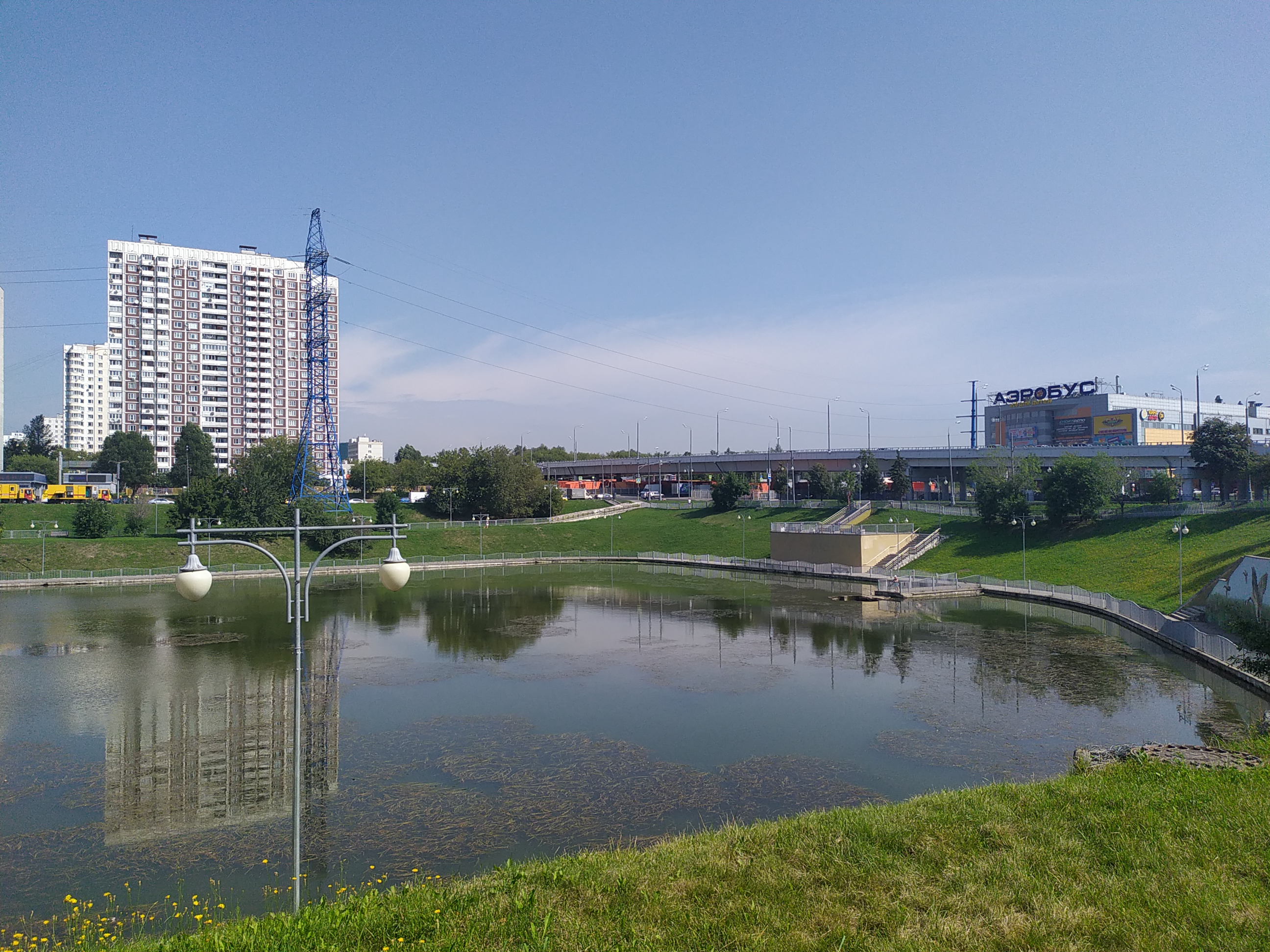 Информация о живом озере в Дмитровском районе: расположение, особенности, условия для рыбалки