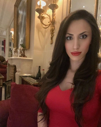 А у нее был диплом психиатра