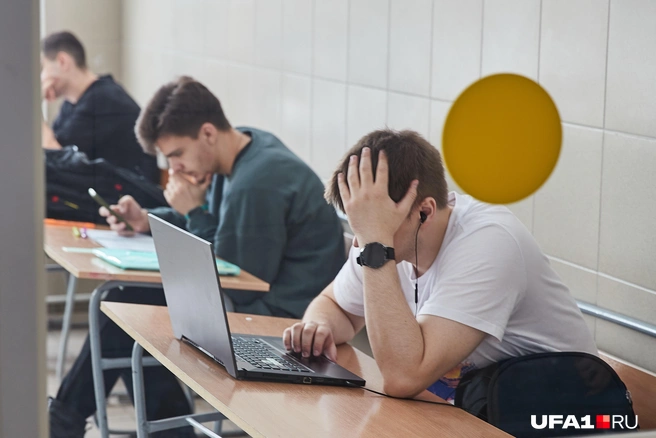 Многие выбирают филиалы, потому что не нужно будет переезжать | Источник: Александр Ощепков / NGS.RU