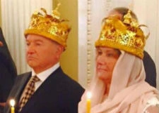 Юрий Лужков принимает поздравления с венчанием
