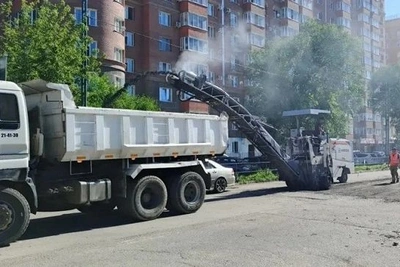 Пять магистралей Благовещенска комплексно обновляют по нацпроекту