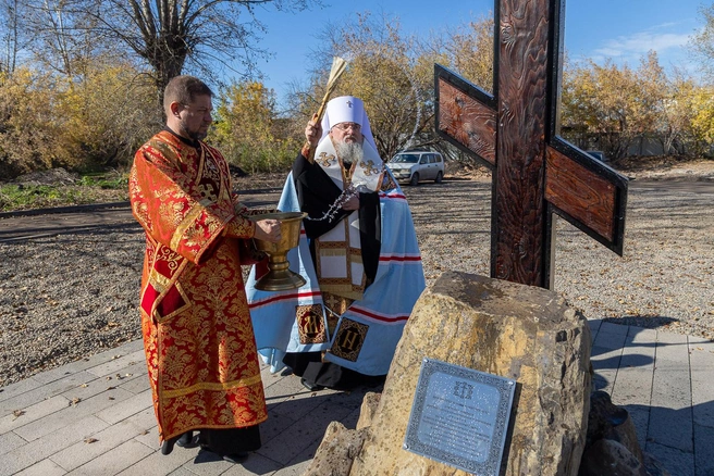 Крест стоит уже с конца сентября | Источник: Красноярская епархия РПЦ