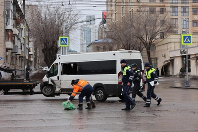 Видео столкновения маршрутки и Лады в Волгограде