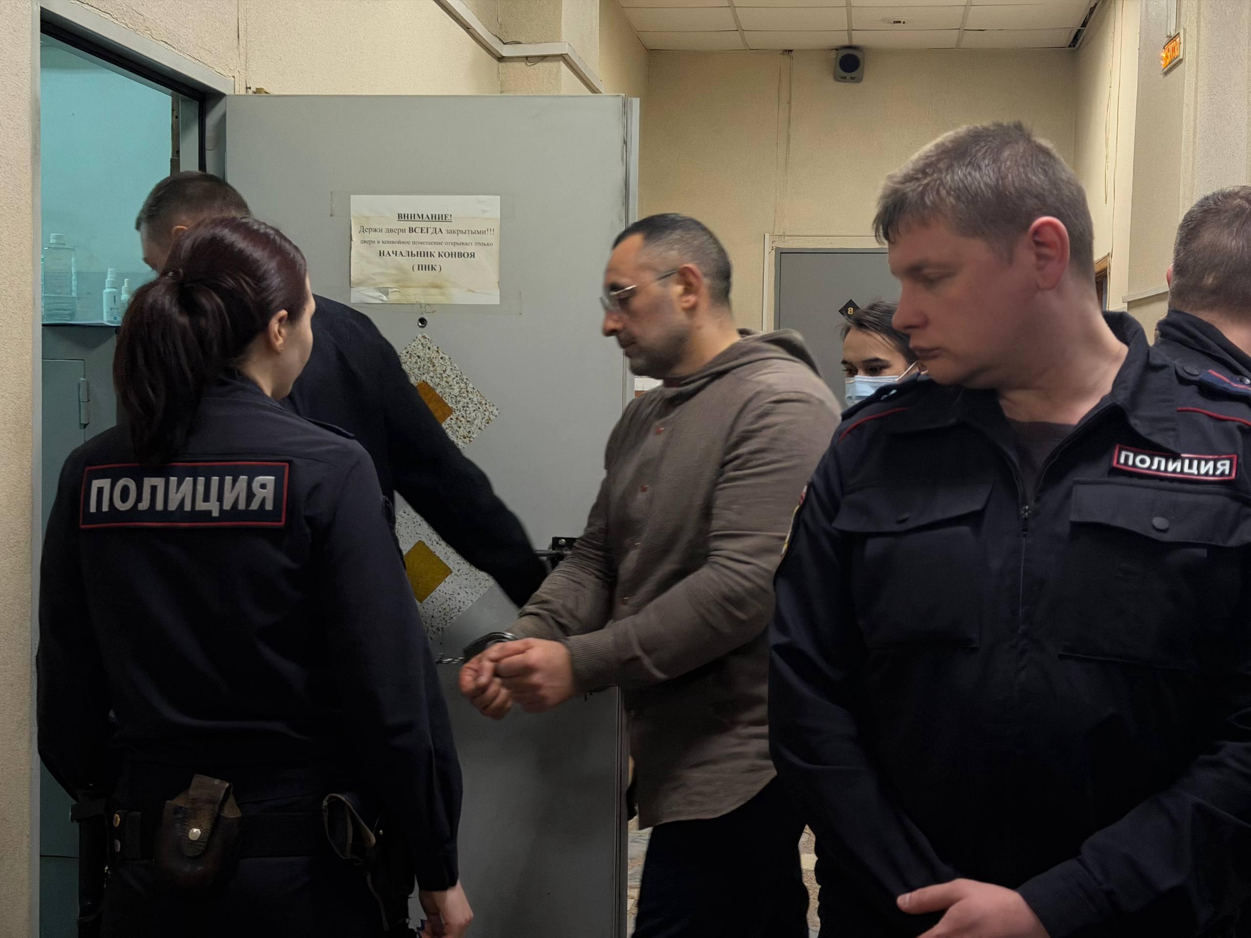 Арест лидера азербайджанцев на Урале: Porsche и обвинение в мошенничестве