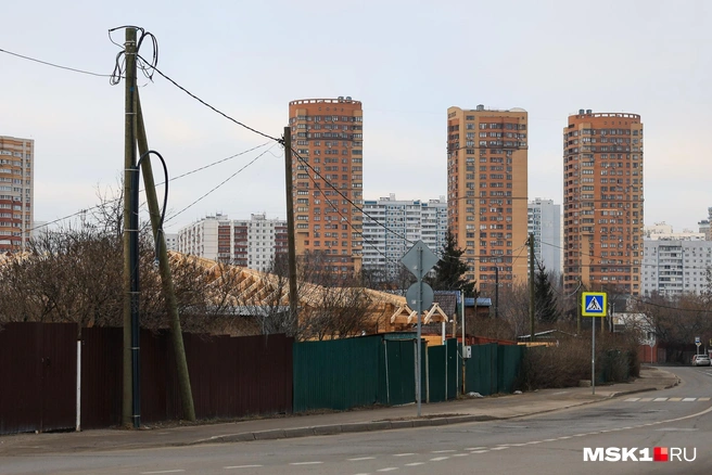 Разница в стоимости квартир в Москве и области может составлять десятки миллионов рублей | Источник: Артём Устюжанин / MSK1.RU