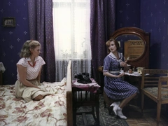 Белые носки с туфлями: почему советские женщины были практичнее (и смелее), чем мы думаем