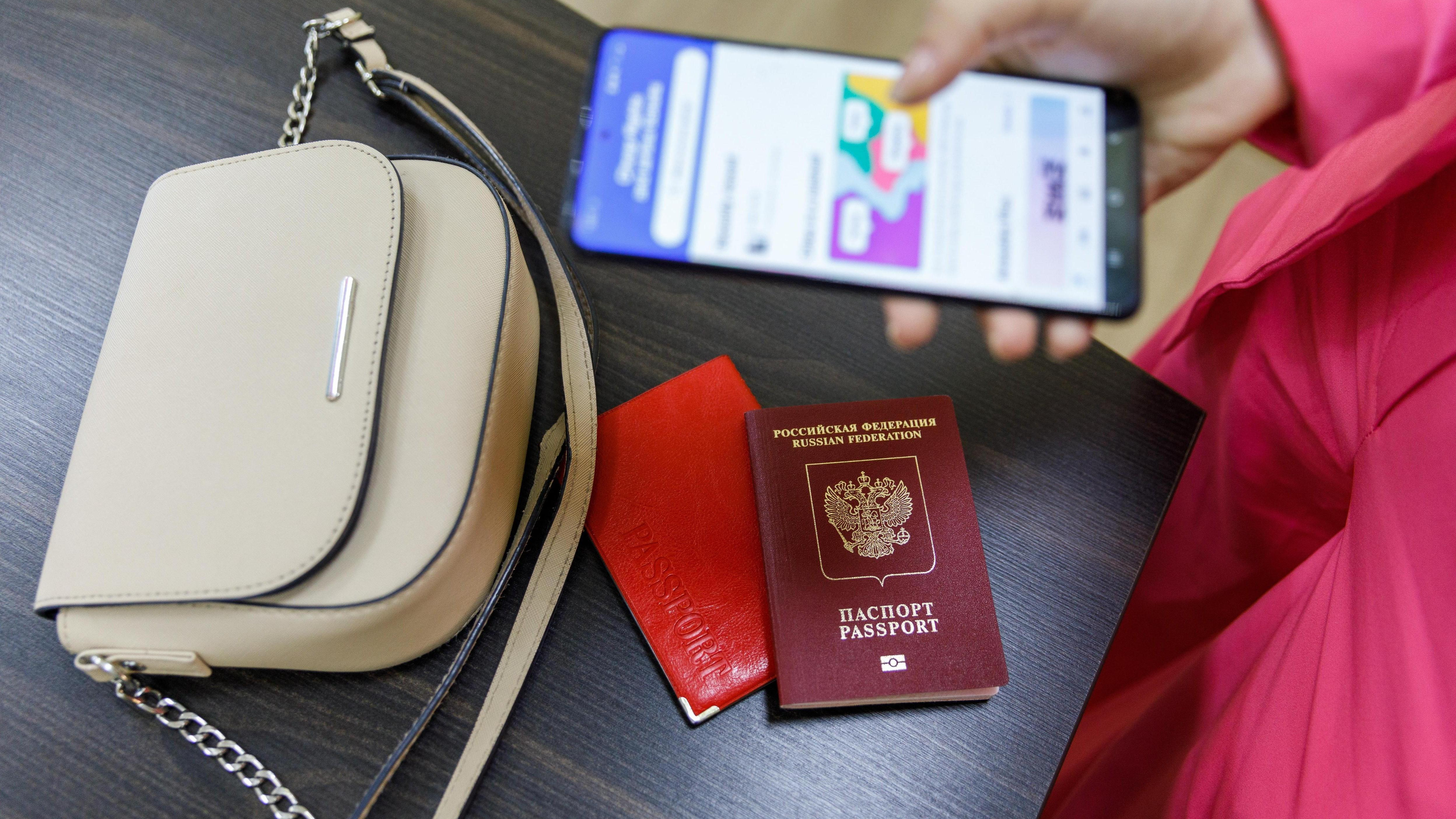 Аналитики предупредили, что из-за курса рубля подешевели заграничные туры: топ направлений для отдыха