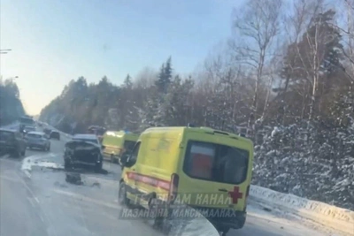 Подросток погиб в аварии с тремя автомобилями в Казани