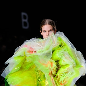 На MBFWRussia состоялся показ лучших дипломных коллекций Британской высшей школы дизайна