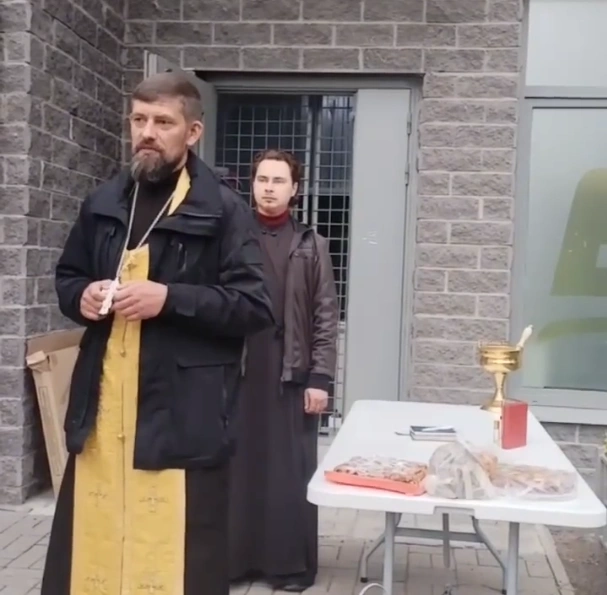 От первого до семнадцатого: в Мурино освятили многоэтажку после серии трагедий | Источник: Девяткино LIVE | Мурино