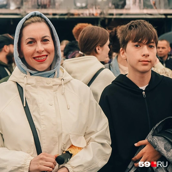 Некоторые кутались&nbsp;— холодно | Источник: Репсиме Зурнаджян / 59.RU